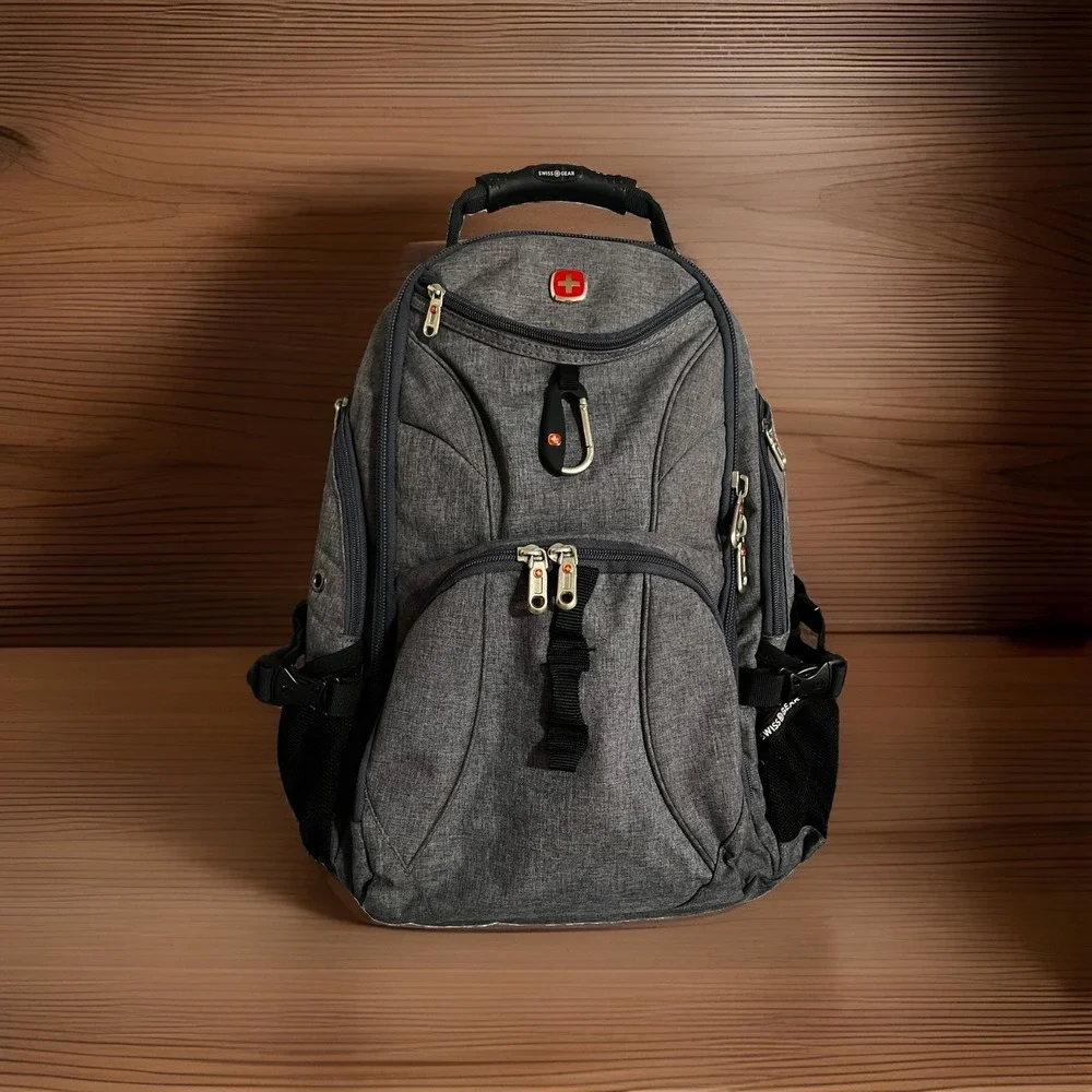 SwissGear 1900 ScanSmart Backpack - fits up to 17